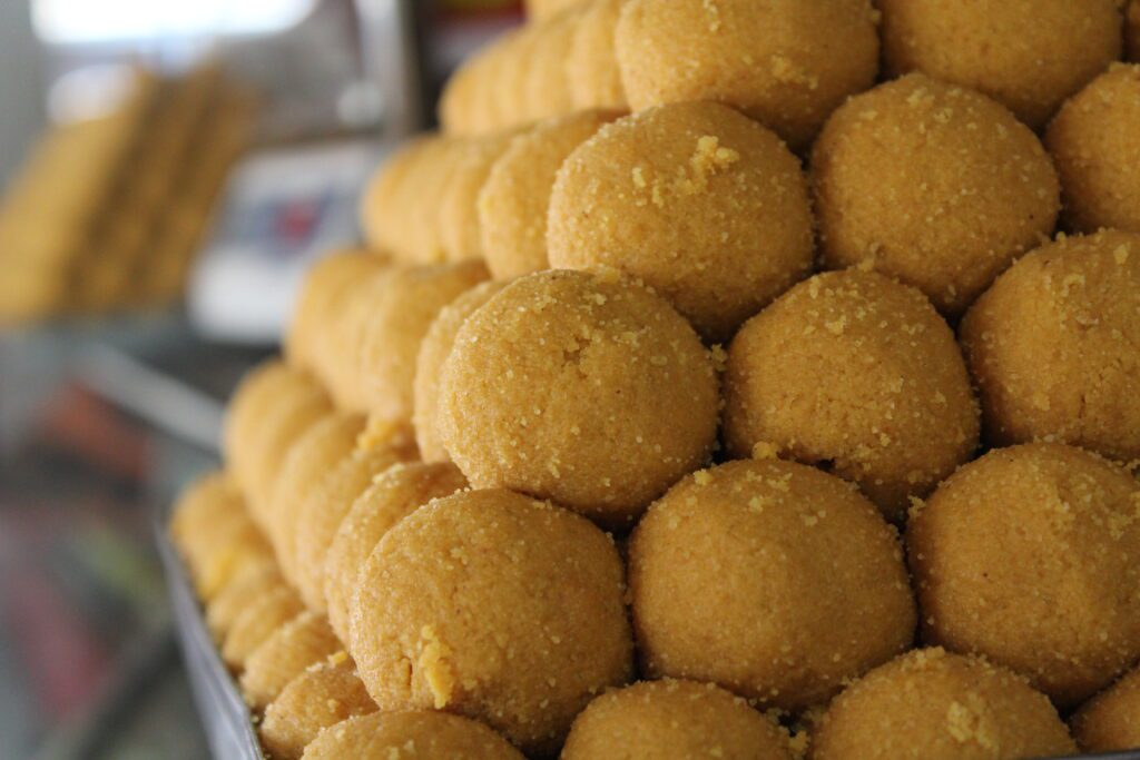 Besan Ladoo Recipe
